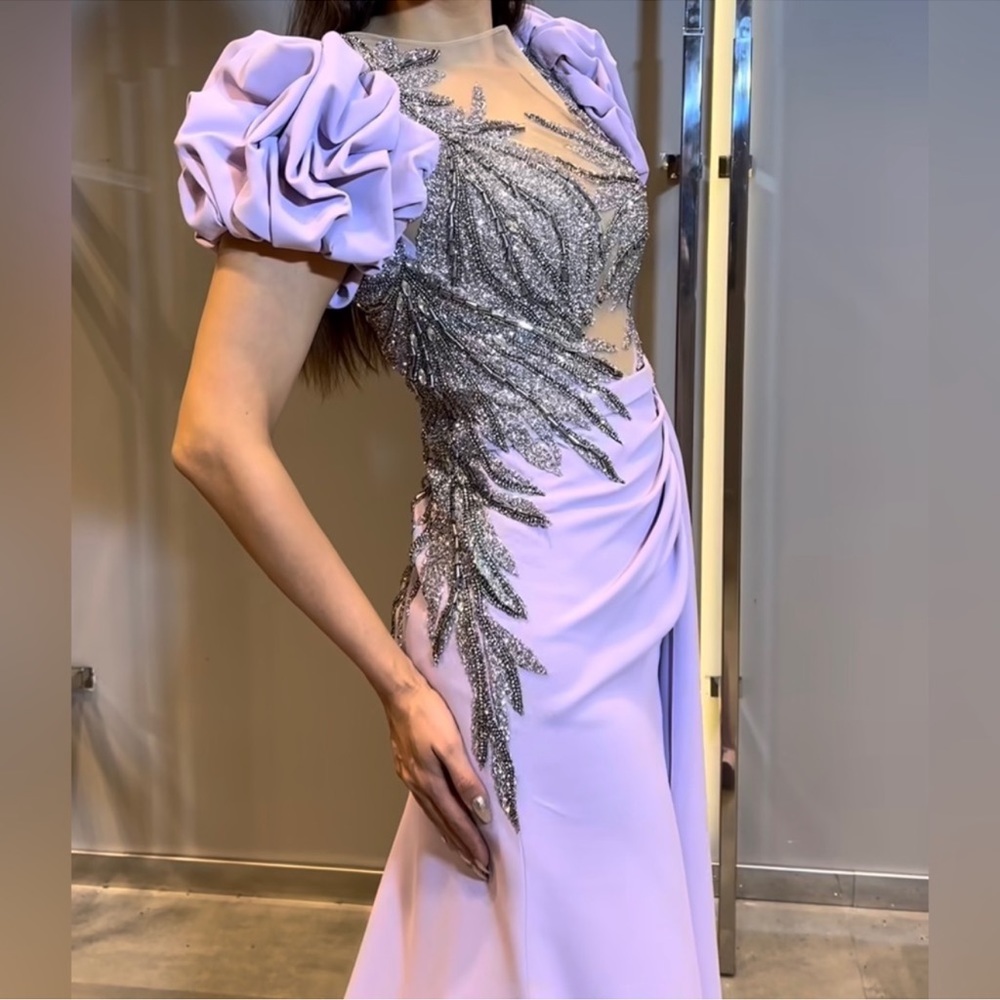 gorgeous dress worn only once